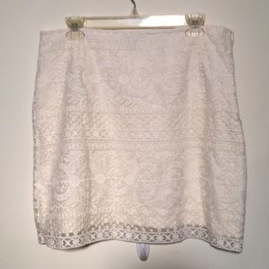 Cream Lace Skirt from H&M, size M
